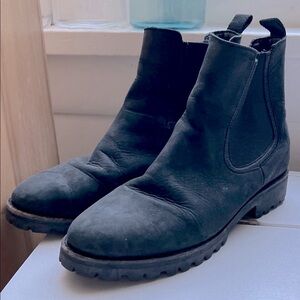 Thursday Boot Company Chelsea Black Leather Boots Women’s size 8 Handmade winter